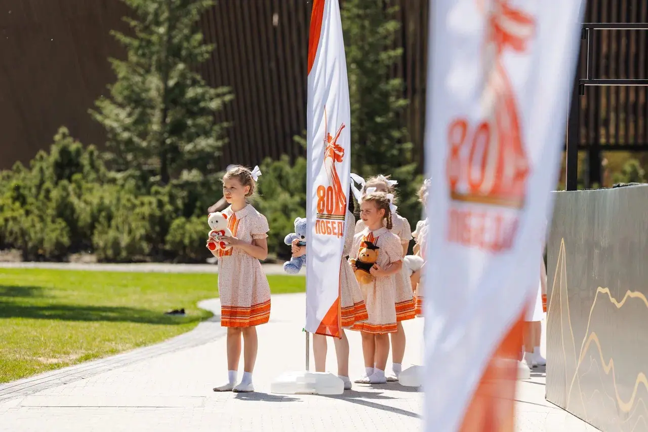 80-летний юбилей Победы встретили на курорте «Манжерок»