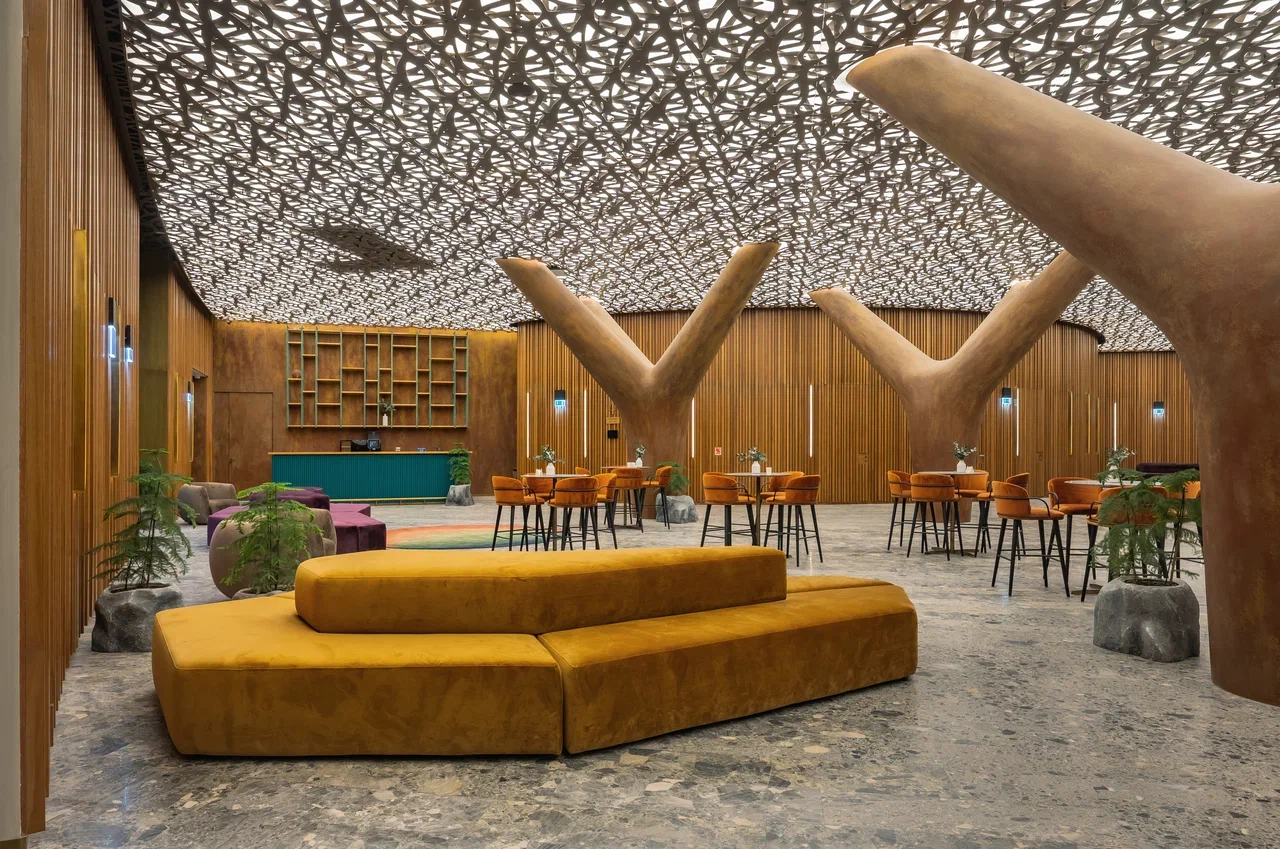 Фойе конференц-центра