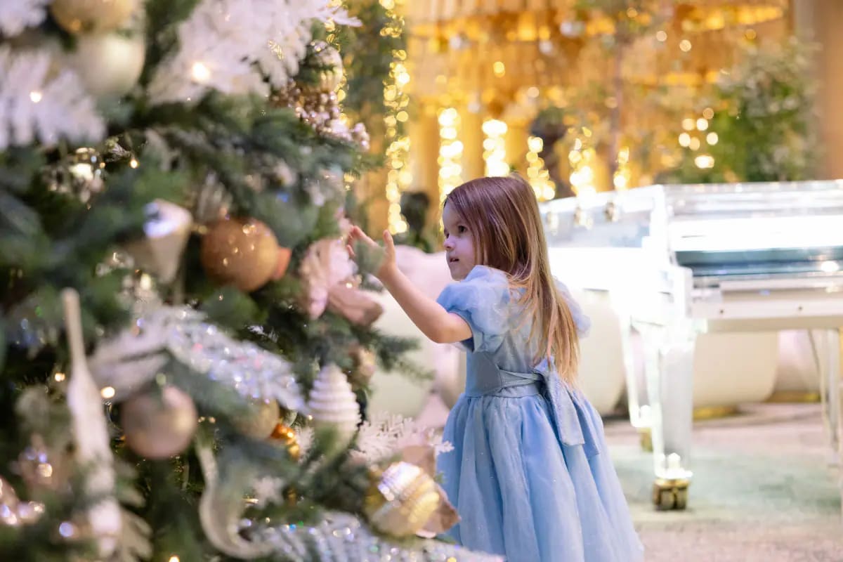 Новогодний Бал чудес: миссия по спасению времени