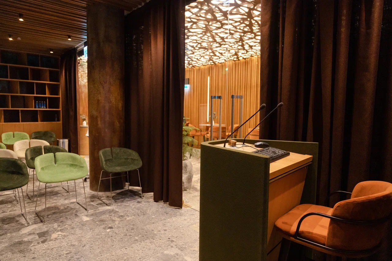 Конференц-зал «Ирбис»