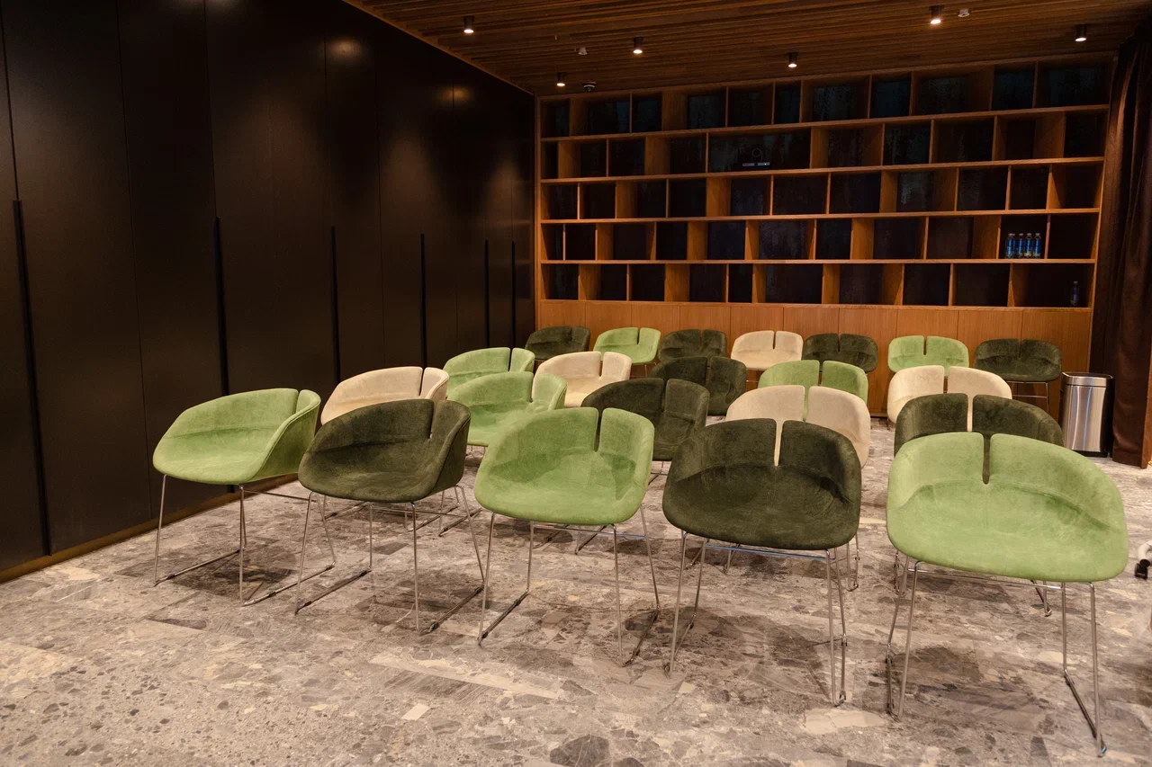 Конференц-зал «Ирбис»