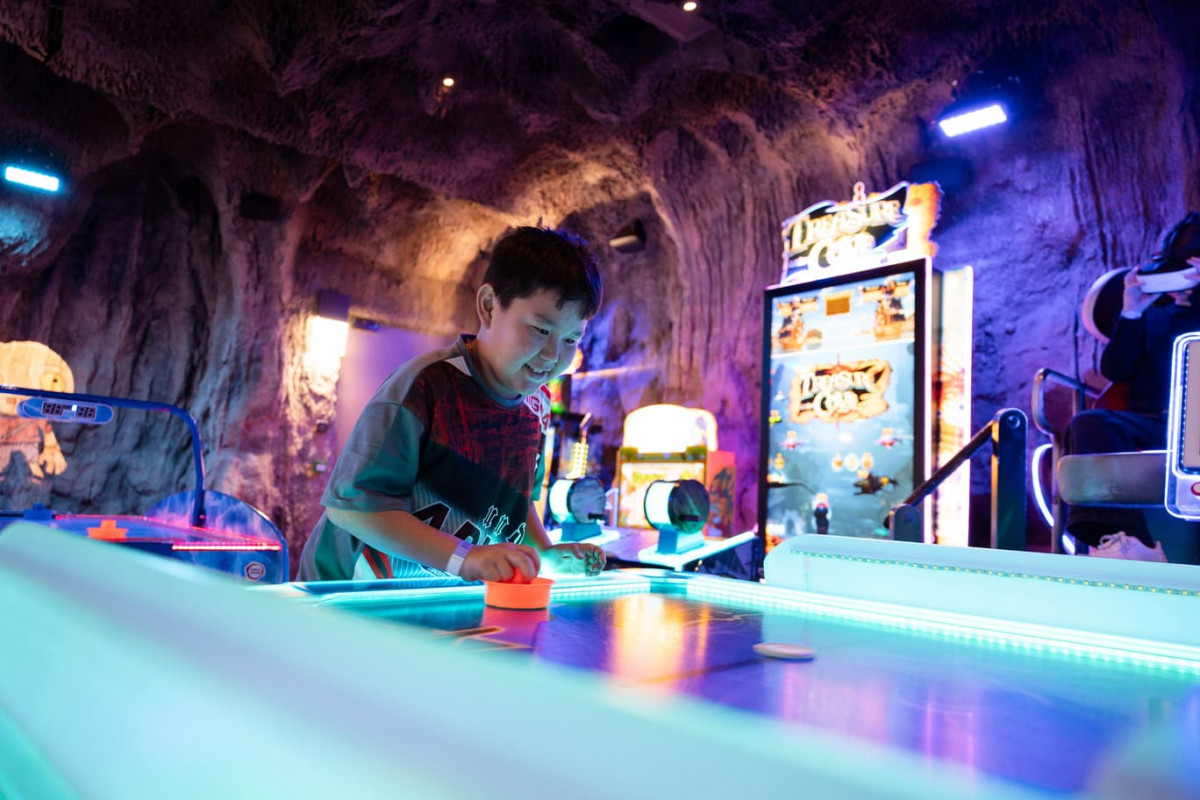 Благотворительный день на курорте: дети из Чемальского района совершили путешествие в «Лес чудес»