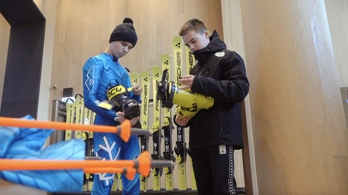 Благодаря соглашению с курортом «Манжерок» сборная Республики Алтай по горнолыжному спорту получила новую экипировку