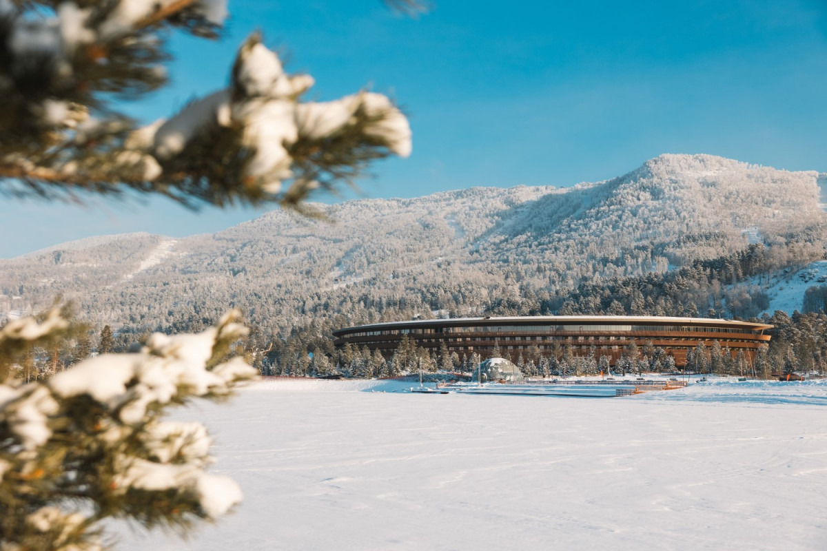 Более полумиллиона гостей посетили всесезонный курорт «Манжерок» в зимнем сезоне 2025/2026