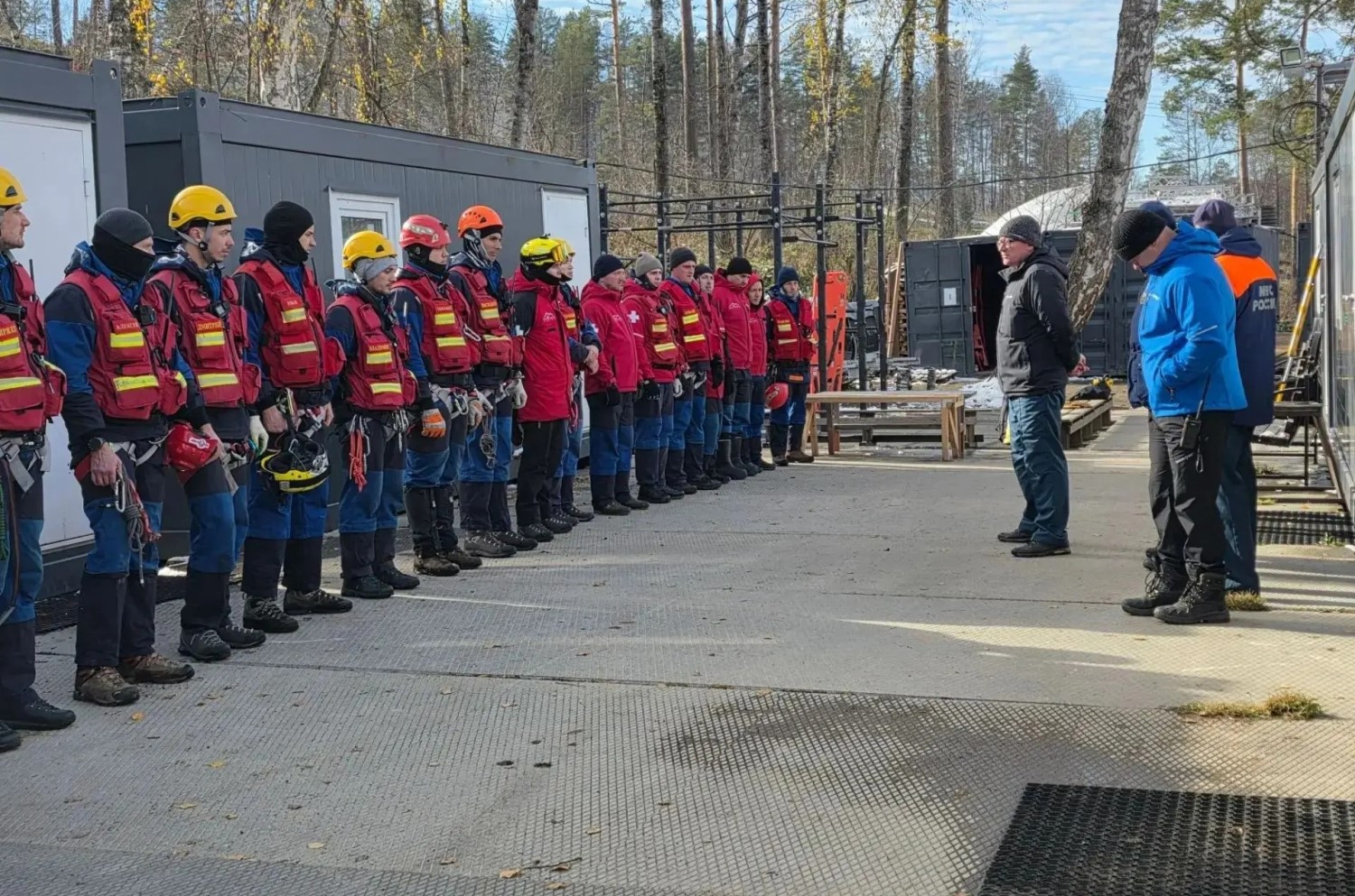 Спасатели всесезонного курорта «Манжерок» успешно прошли аттестацию и подтвердили своё мастерство